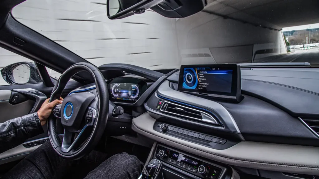 The Role of the Dashboard in Modern Cars with Digital Displays