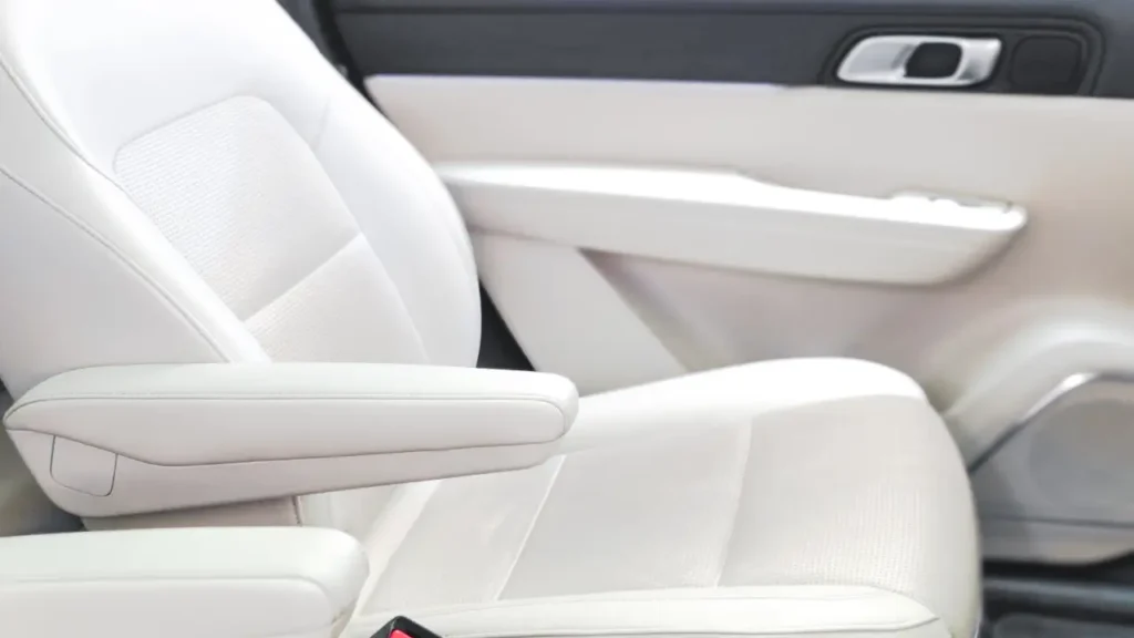 What’s the Best Way to Maintain White Leather in a Vehicle_