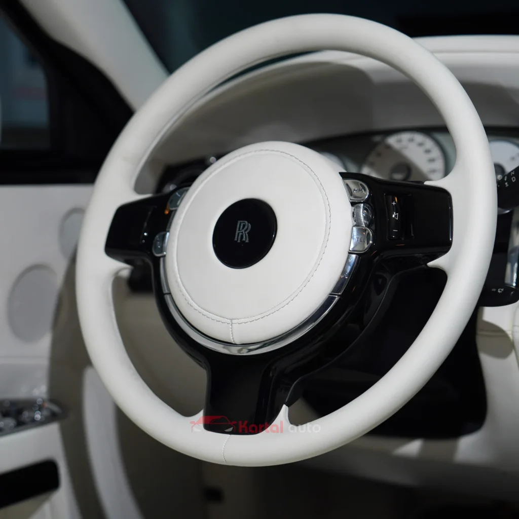 roll royce ghost steering upholstery