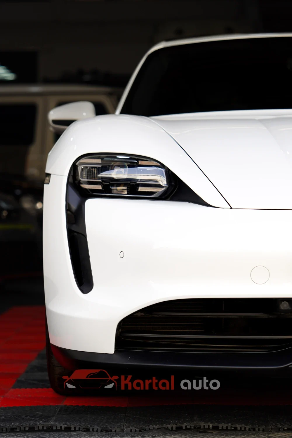 luxury car roof repair shop near me